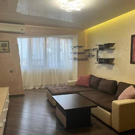 Apartament Theta- Langa Centru, Cada Hidromasaj 수체아바 외부 사진